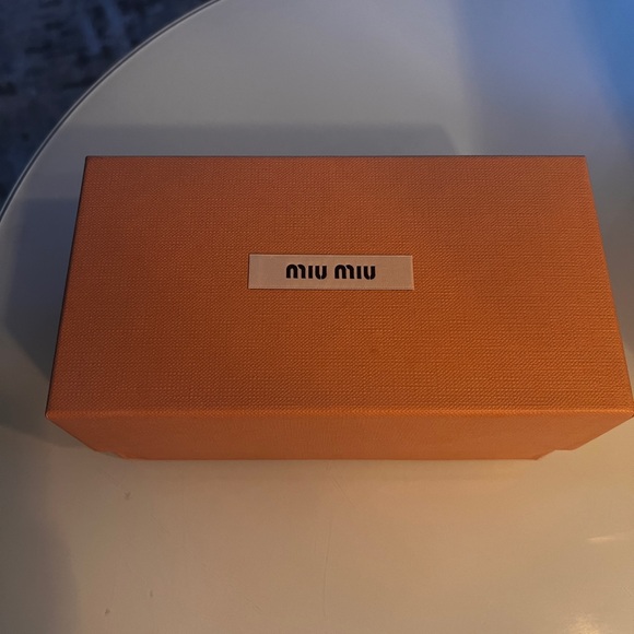 Miu Miu Orange Box with Logo - Picture 2 of 2